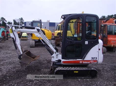 bobcat 323 specifications